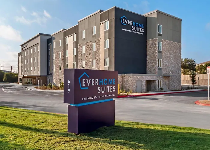 Everhome Suites San Antonio Lackland Near Seaworld By Choice Hotels